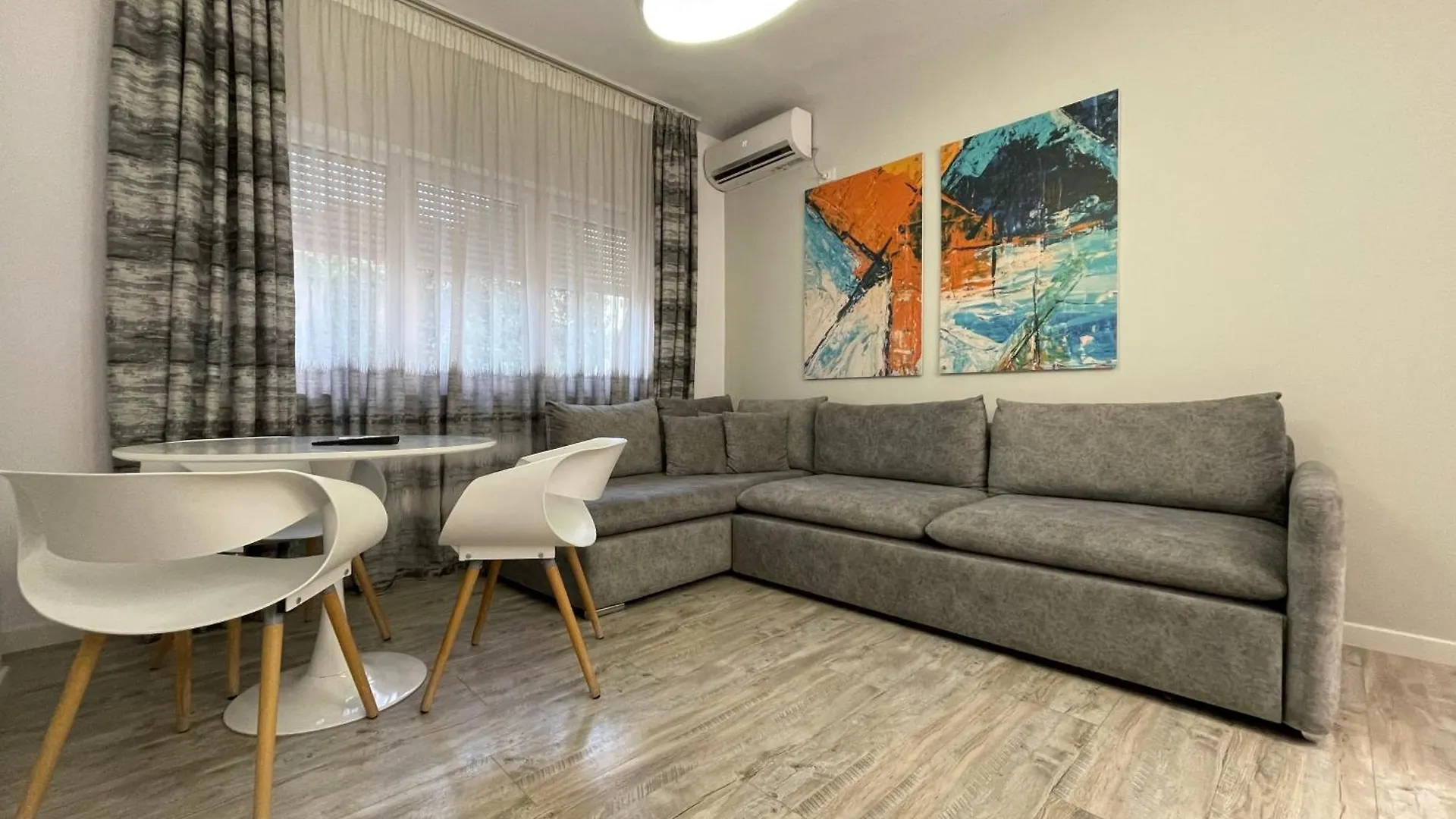 Boutique 3 - Cozy Central 1-Bedroom